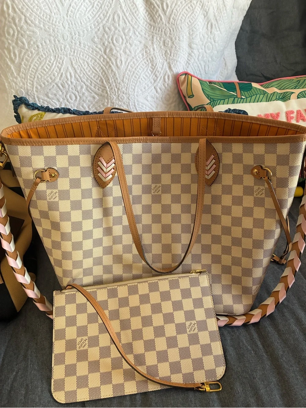 Limited Edition LV MM Neverfull with Pouch and FREE Wallet